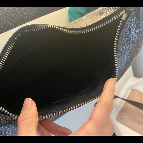 Gorgeous Coach grey pebble chelsea hobo - Picture 4 of 4